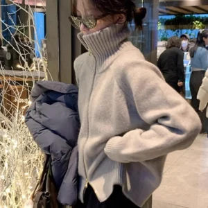 This year's fashion turtleneck 100% cashmere zipper cardigan women autumn and winter lazy loose thick knit sweater coat