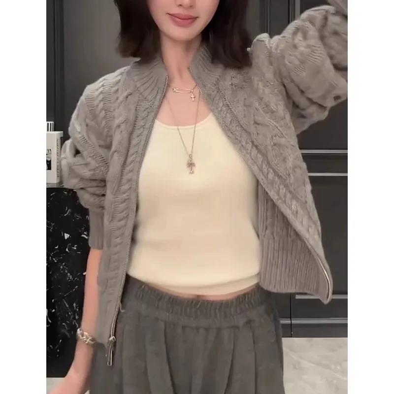 High-end and elegant stand-up collar with zipper 100 pure cashmere cardigan for women loose knitted sweater wool coat - Image 5